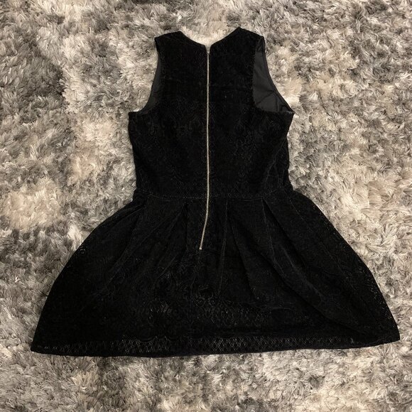 Superdry 54 Women SZ. Medium Black Front Zip Mesh Lined Sleeveless Mini Dress - Picture 1 of 5